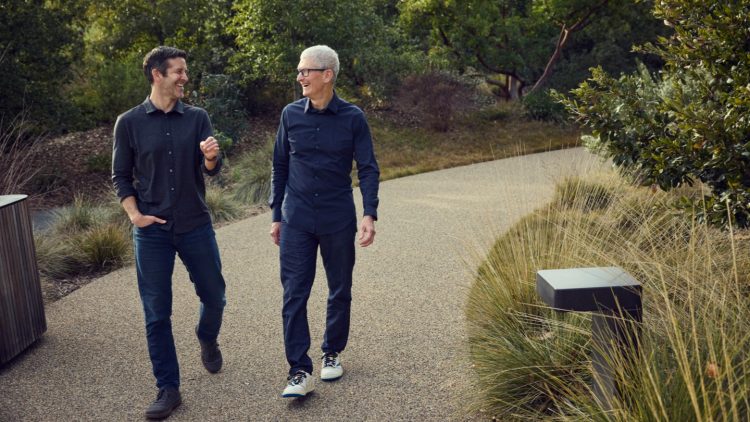 Tim Cook to become Apple Executive Chairman in 2026
