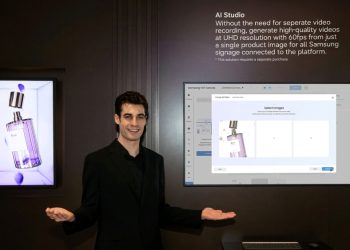 Samsung Expands Award-Winning Spatial Signage Lineup With Global Launch of 32-Inch Model